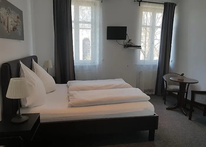 Zum Ochsen Gasthof Hochstadt (Sudliche Weinstrasse)