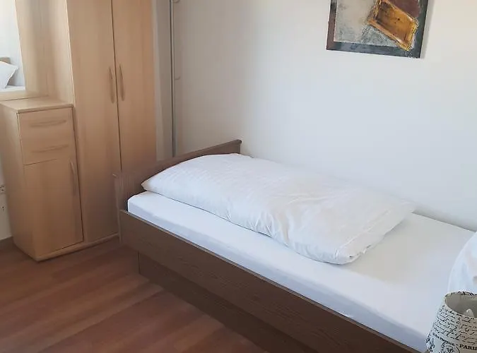 Zum Ochsen بيت ضيافة 3*