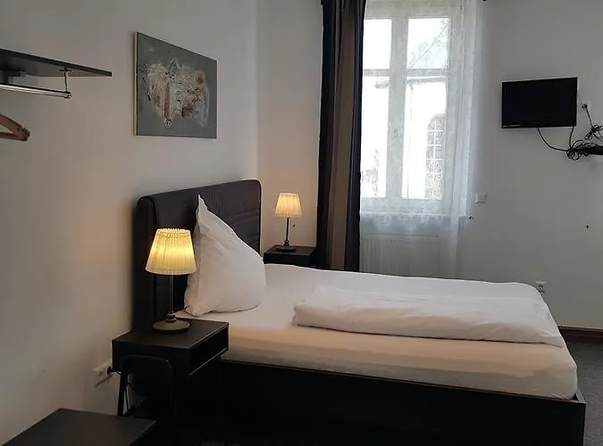 Zum Ochsen 3* Hochstadt (Sudliche Weinstrasse)