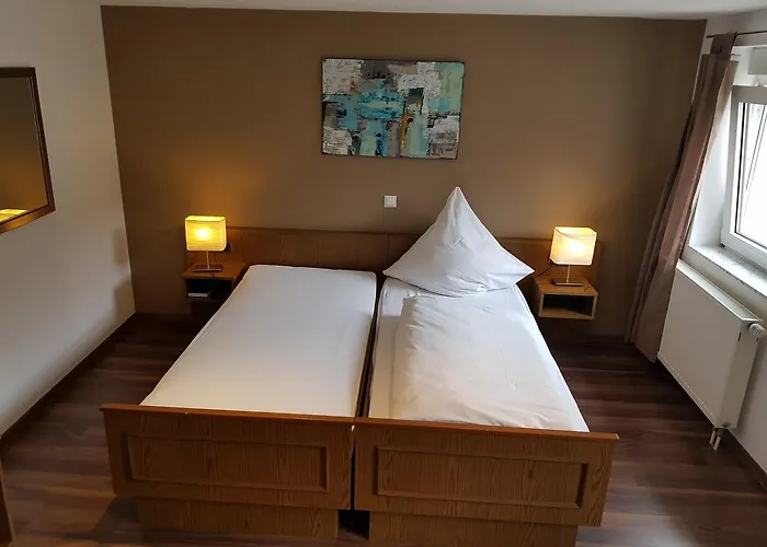 Zum Ochsen 3* Hochstadt (Sudliche Weinstrasse)